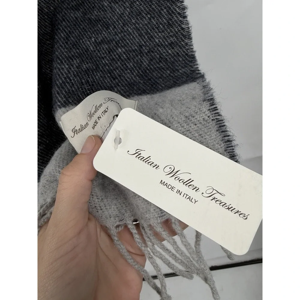 NEW 100% Wool Italy Scarf 11X70